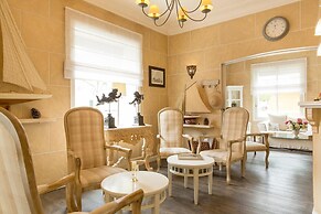 BRIT HOTEL CONFORT CLERIA LORIENT Centre
