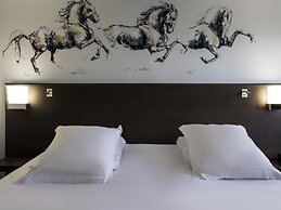 Mercure Bords De Loire Saumur