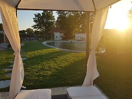 La Grange De Conde Chateaux Et Hotels Collection