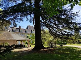 Hôtel Restaurant - Chateau de Lalande