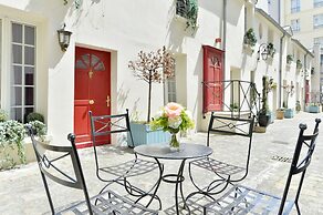 Hôtel Suites Unic Renoir Saint Germain