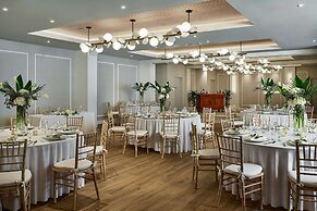 Faro Blanco Resort & Yacht Club Marathon, Curio by Hilton