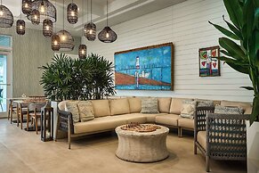 Faro Blanco Resort & Yacht Club Marathon, Curio by Hilton