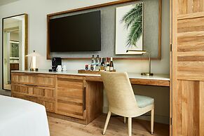 Faro Blanco Resort Marathon Florida Keys, Curio by Hilton