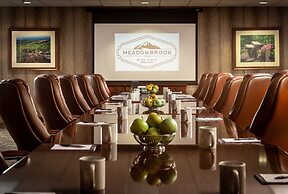 Meadowbrook Inn