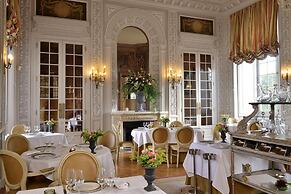 Chateau Colbert