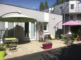 BHôtel De Caen