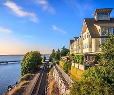 Chrysalis Inn & Spa Bellingham, Curio Collection by Hilton