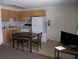 Douglas Inn & Suites