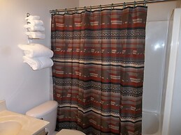 Douglas Inn & Suites