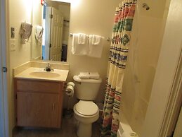 Douglas Inn & Suites