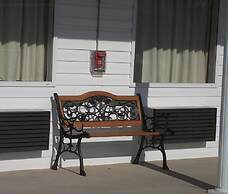 Douglas Inn & Suites