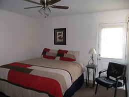 Douglas Inn & Suites