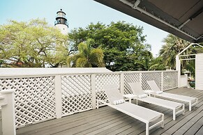 Lighthouse Hotel - Key West Historic Inns