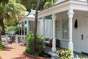 Lighthouse Hotel - Key West Historic Inns