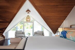 Lighthouse Hotel - Key West Historic Inns