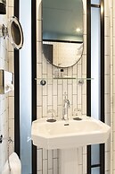 Lenox Montparnasse Hotel