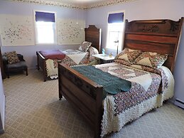Saratoga Farmstead B&B