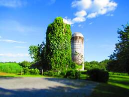 Saratoga Farmstead B&B