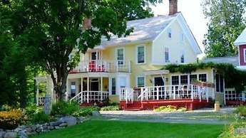 Saratoga Farmstead B&B