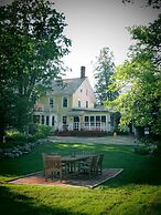 Saratoga Farmstead B&B