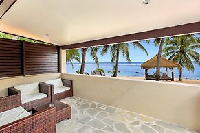 Crown Beach Resort & Spa