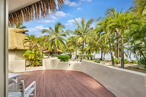 Crown Beach Resort & Spa