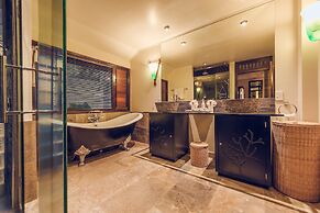 Crown Beach Resort & Spa