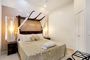 Crown Beach Resort & Spa