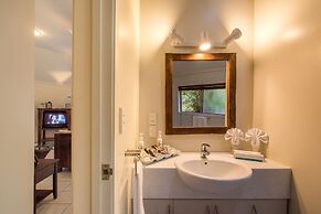 Crown Beach Resort & Spa