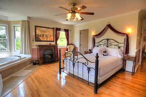 Blue Mountain Mist Country Inn & Spa