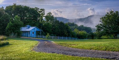 Blue Mountain Mist Country Inn & Spa