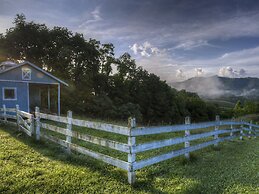 Blue Mountain Mist Country Inn & Spa