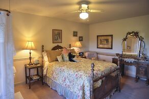 Blue Mountain Mist Country Inn & Spa