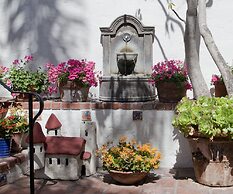 Casa Laguna Hotel & Spa