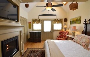 Union Gables Bed & Breakfast