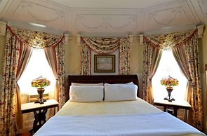 Union Gables Bed & Breakfast