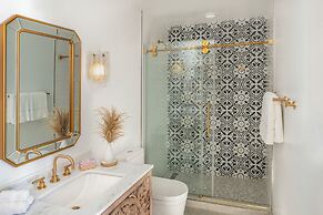 Cardiff by the Sea Lodge