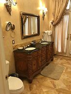 Gramercy Mansion B&B