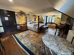 Gramercy Mansion B&B