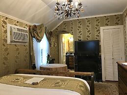 Gramercy Mansion B&B