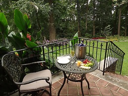 Gramercy Mansion B&B