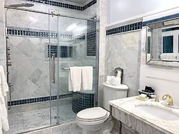 Gramercy Mansion B&B