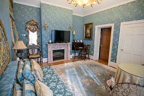 Gramercy Mansion B&B