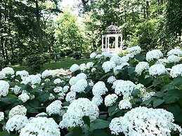 Gramercy Mansion B&B