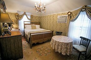 Gramercy Mansion B&B