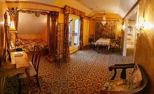 Gramercy Mansion B&B