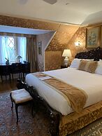 Gramercy Mansion B&B