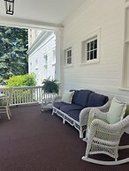 Terrace Inn and 1911 Restaurant