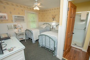 Terrace Inn and 1911 Restaurant